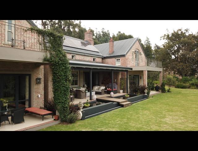 5 BEDROOM FREEHOLD FOR SALE IN EAGLECREST WILDLIFE ESTATE